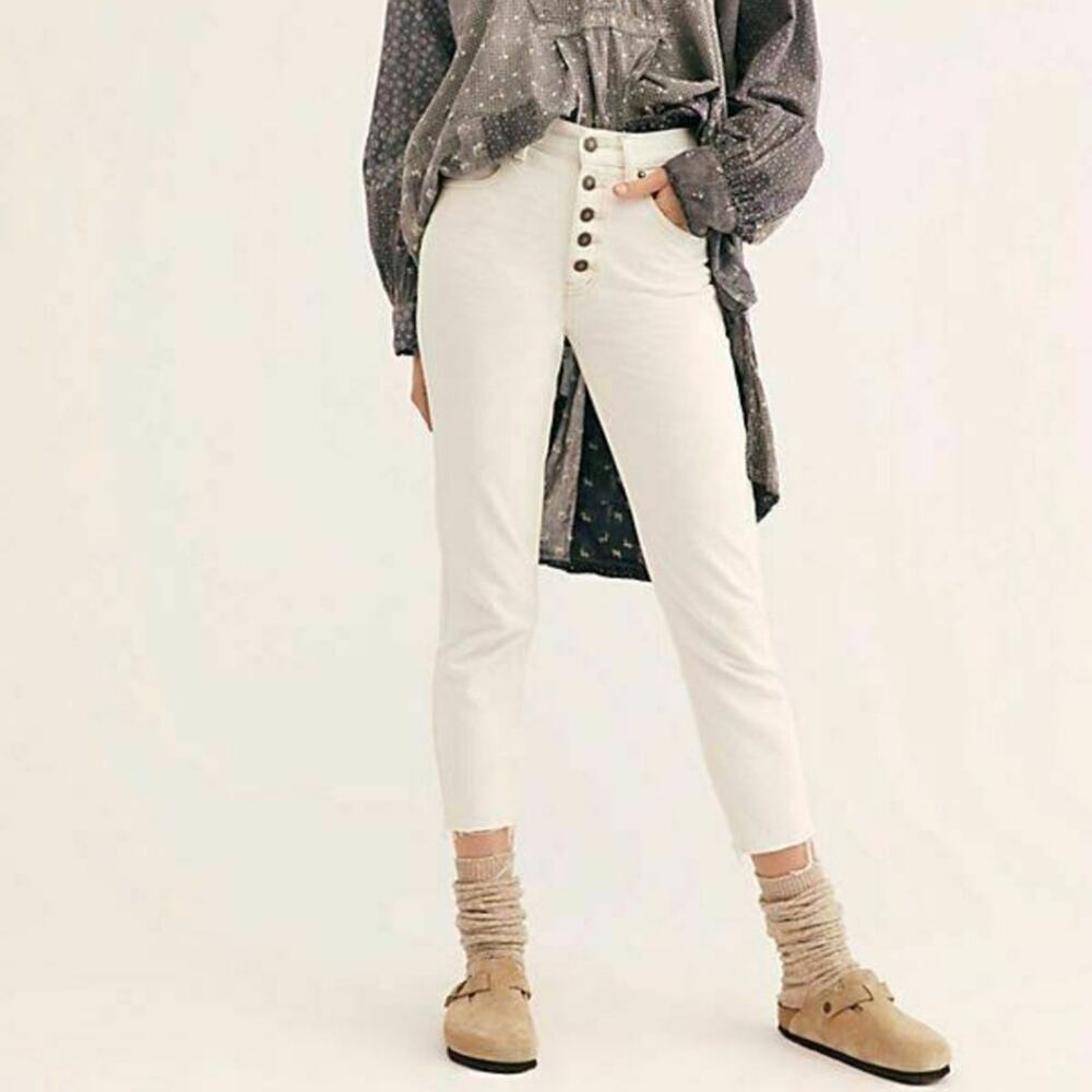 Free People Blossom White High Rise Rigid Straight Leg Jean Raw Hem 24 NEW
